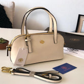 شنطة نسائية من ماركة توري بورش