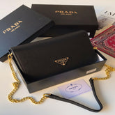 شنطة نسائية من ماركة برادا PRADA