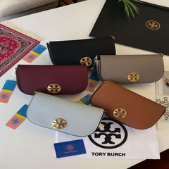 شنطة نسائية من ماركة توري بورش