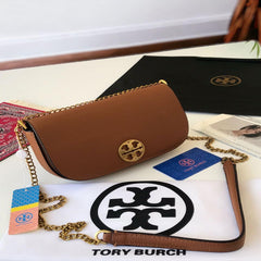 شنطة نسائية من ماركة توري بورش