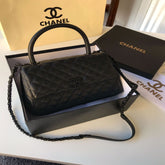 شنطة نسائية انيقة من ماركة شانيل CHANEL