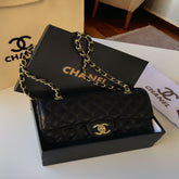 شنطة نسائية انيقة من ماركة شانيل CHANEL