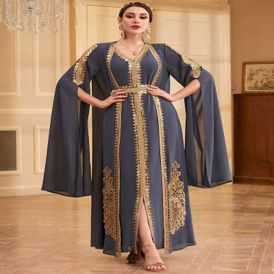 جلابية نسائية مطرزة