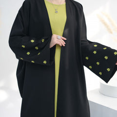 عباية نسائية مطرزه