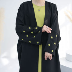 عباية نسائية مطرزه