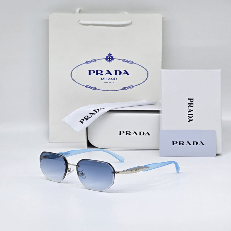 نظارة شمسية انيقة من ماركة برادا PRADA