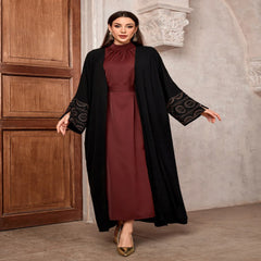 عباية نسائية مطرزه