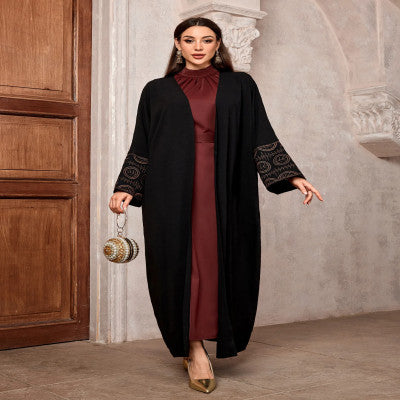 عباية نسائية مطرزه