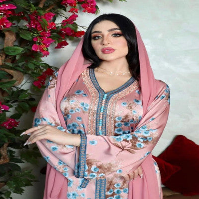جلابية نسائية مع وشاح مشجرة بالورد