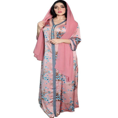 جلابية نسائية مع وشاح مشجرة بالورد