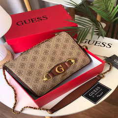 شنطة نسائية من ماركة جيس GUESS